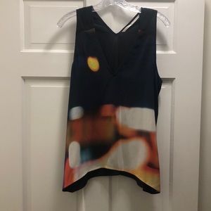Cynthia Vincent Silk top. Size S. Navy, blurred city lights colors.